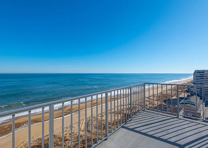Wonderful 2 Bedroom Sea Terrace With Heated Outdoor Pool! Holiday home *