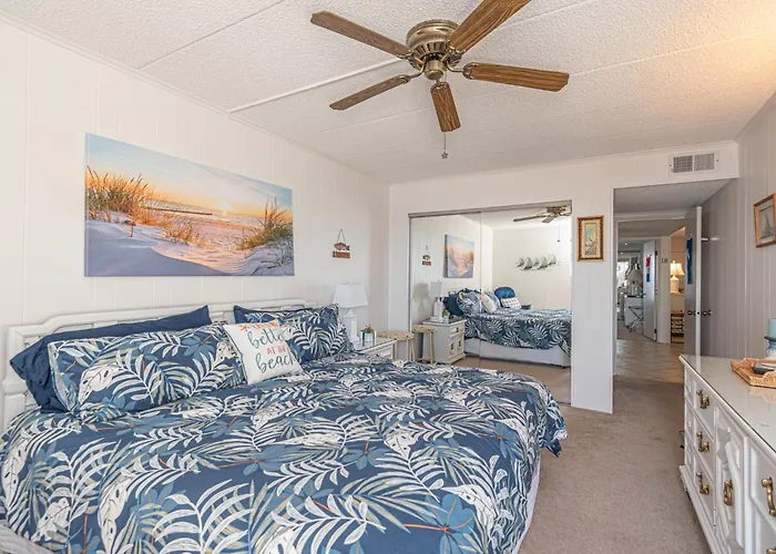 Holiday home Wonderful 2 Bedroom Sea Terrace With Heated Outdoor Pool!
